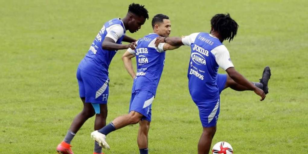 Omar Elvir será otra de las novedades en la alineación de Honduras. El lateral izquierdo se ha ganado la confianza del ‘Bolillo’ Gómez.