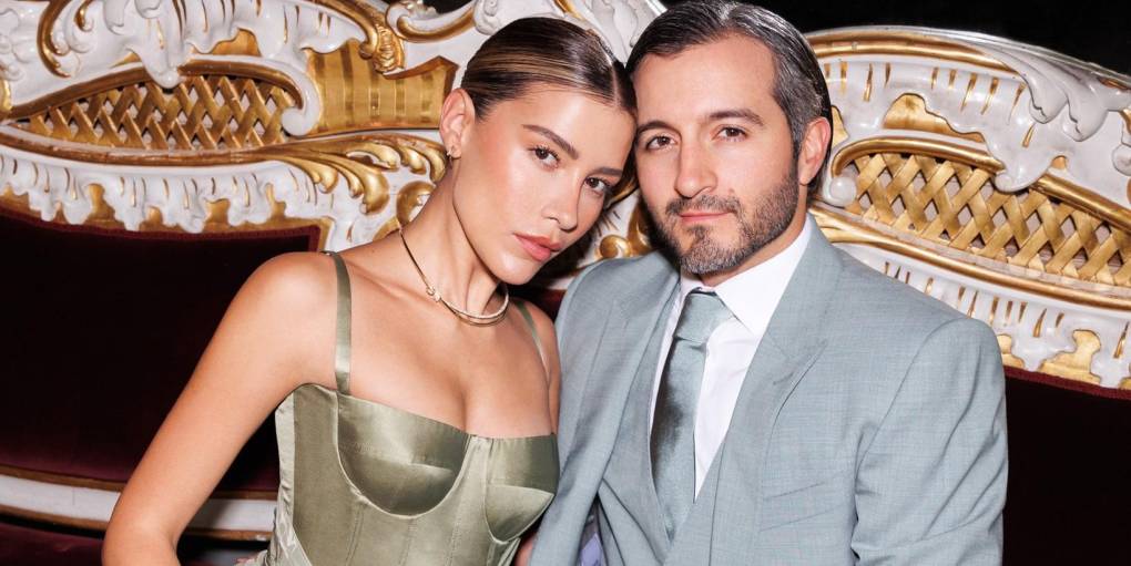 La modelo Michelle Salas se casó el pasado fin de semana con Danilo Díaz en una hermosa villa en Italia. Y fue su padre, el cantante Luis Miguel, quien la entregó a su flamante esposo.