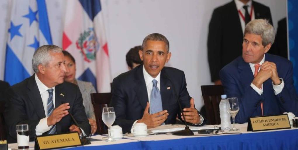 Los presidentes del Sistema de Integración Centroamericano, Sica, entre ellos el mandatario de Honduras, Juan Orlando Hernández, junto al presidente de Estados Unidos, Barack Obama.
