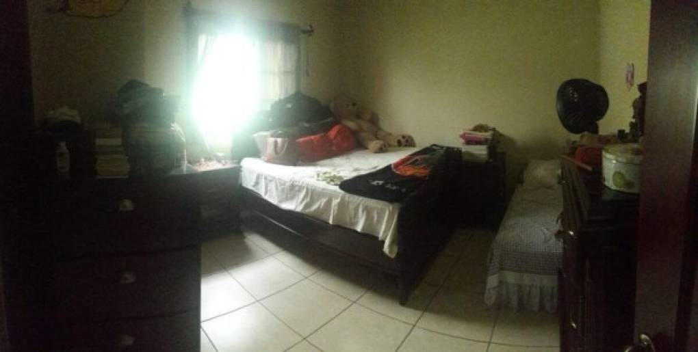 La FESCCO y ATIC aseguran una vivienda en residencial Casa Maya de San Pedro Sula inscrita a nombre de Sandra Lucía Rivas Maldonado y Francis Abigaíl García Cárcamo.