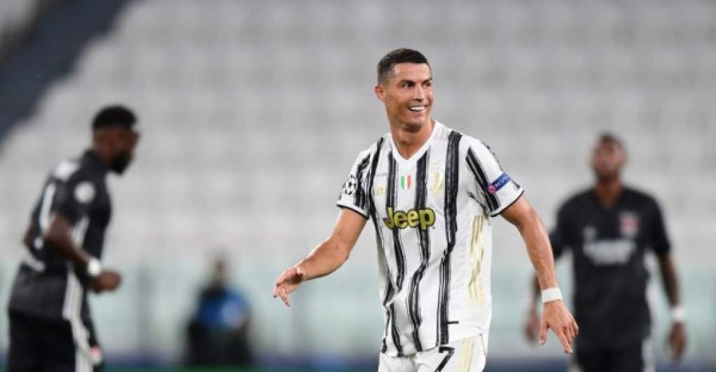 Otra de las exigencias de Cristiano Ronaldo es que no desea ser el centrodelantero de la Juve en la próxima campaña. El crack portugués quiere jugar por las bandas, especialmente por el sector izquierdo.
