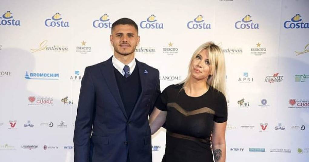 Anillos de diamantes, el último modelo del celular más costoso, joyas, un Chihuahua, estadías en paradisíacos lugares, carteras, zapatos y ropa -entre otras cosas- son algunos de los impresionantes regalos que Mauro Icardi (25) le dio a Wanda Nara (31) desde que comenzaron su historia de amor. Pero esta vez el futbolista fue por más. Mucho más.