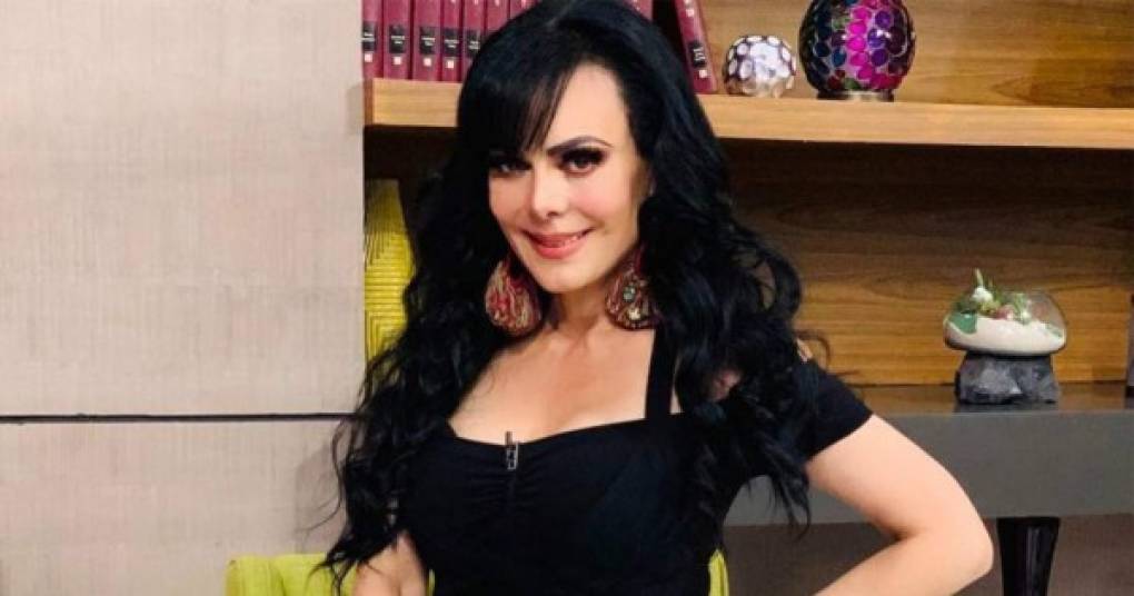 La actriz, bailarina y cantante Maribel Guardia publicó una foto en pijama, que como era de esperarse encendió las redes sociales y recibió miles de piropos.