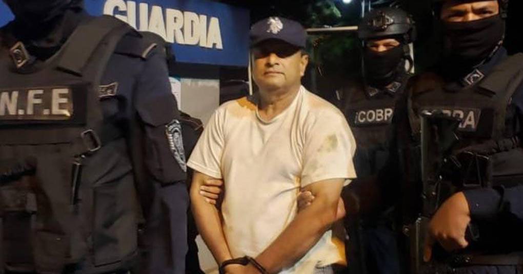 Martínez, quien fue diputado por el opositor Partido Liberal de Honduras durante los periodos 2010-2014 y 2014-2018, compareció ayer ante un juez a la segunda audiencia que se le fijó el 4 de diciembre, cuando se presentó a la primera y se le dictó arresto provisional.