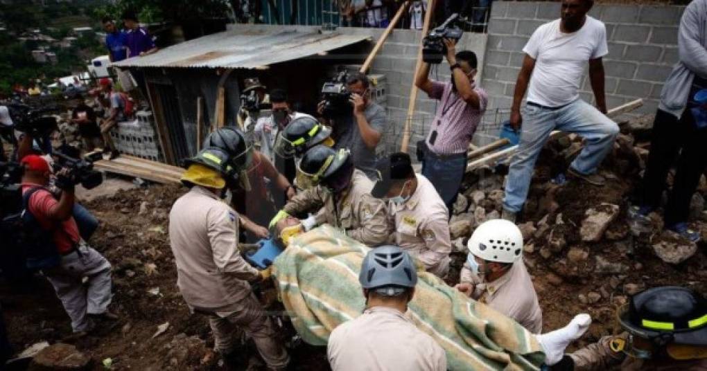 Las imágenes son dramáticas. Las personas que presenciaron los hechos definitivamente vieron un milagro este día en la capital hondureña.