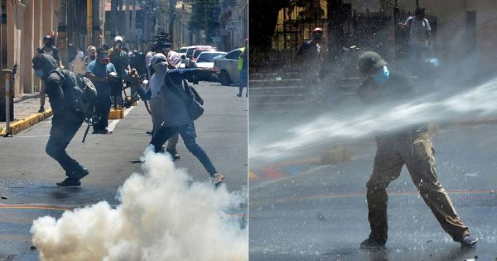 Cientos de personas se desplazaron este 15 de septiembre, Día de la Independencia, para protestar por supuestos actos de corrupción del gobierno de Honduras.<br/><br/>Los manifestantes fueron reprimidos cuando se iba a leer el manifiesto de la protesta en el Parque Central de Tegucigalpa. Fotos: AFP