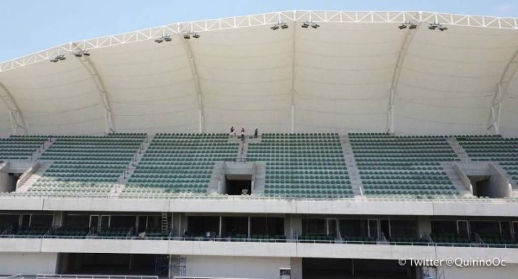 Son un total de 25 mil butacas con las cuales contará este estadio de futbol, se encuentra en una zona en la que se puede tener el suficiente espacio de estacionamiento, y así evitar las aglomeraciones en cada uno de los eventos que ahí se lleven a cabo.