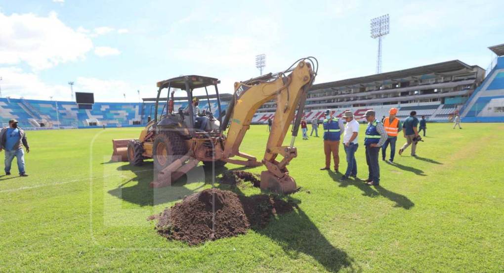 La grama que sacarán del estadio Nacional será trasladada al Centro Penitenciario Nacional de varones en Amarateca, Francisco Morazán,.