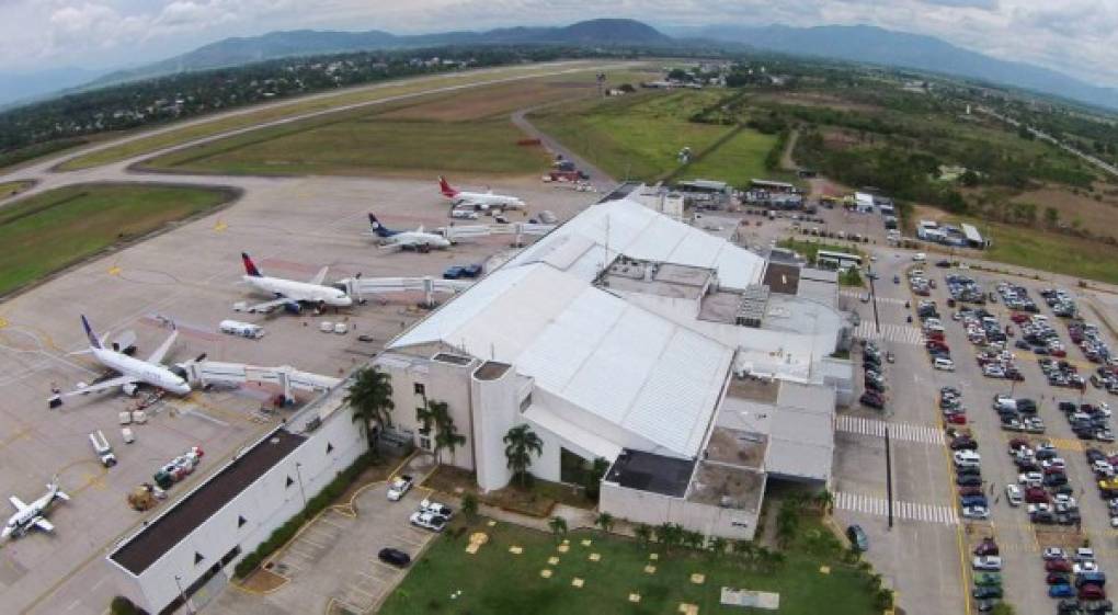 Atractivos en turismo y negocios motivan llegada de aerolíneas. El turismo y los atractivos de negocio que tiene Honduras han generado la llegada de nuevas aerolíneas y la apertura de otras conexiones con el fin de atender la demanda existente.<br/>