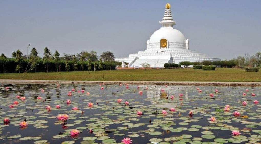 Además de las maravilla naturales, Nepal cuenta con una rica cultura basada en dos religiones ancestrales: el budismo y el hinduismo.