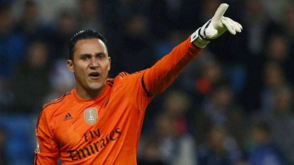 El portero costarricense Keylor Navas ha estado en la puerta de salida del Real Madrid desde la temporada pasada y la directiva blanca quiere a otro arquero. Tienen dos en lista, Thibaut Courtois y David De Gea.