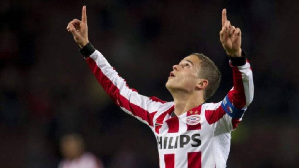 Ibrahim Afellay deja el PSV tras no alcanzar un acuerdo para renovar el contrato que tenía por una temporada.El centrocampista neerlandés queda en el mercado como agente libre.