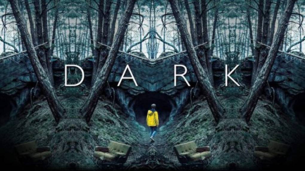 En el #7. La desaparición de dos niños muestra los vínculos entre cuatro familias y expone el pasado de una pequeña ciudad. La última y tercera temporada de 'Dark' llega el próximo 27 de junio a la plataforma de streaming. Ya es considerada una de las mejores series de la historia.