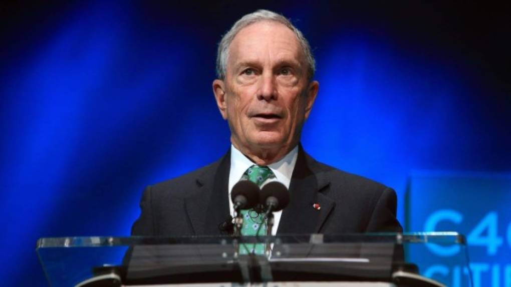 8. Michael Bloomberg: Fundador y director general de Bloomberg LP, tiene un patrimonio de 41,000 millones. <br/>La directora ejecutiva de Oxfam Internacional, Winnie Byanyima, señaló en un comunicado que, 'cuando una de cada diez personas en el mundo sobrevive con menos de 2 dólares al día, la inmensa riqueza que acumulan tan sólo unos pocos resulta obscena'.