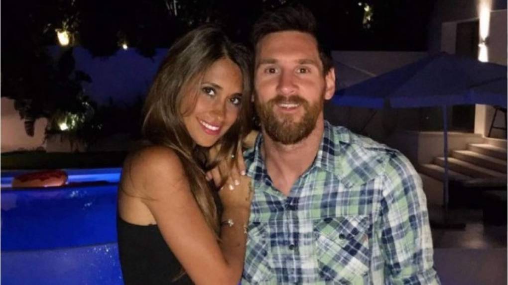 Antonella Roccuzzo - Lionel Messi