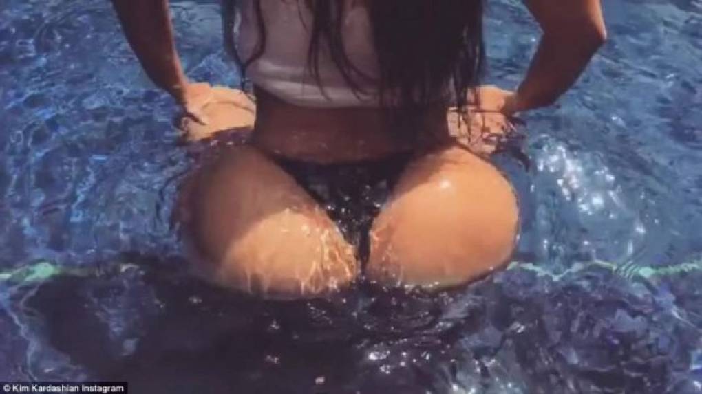 El twerking de Kim Kardashian bajo el agua.