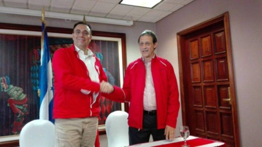 Mauricio Villeda. Es diputado desde 2018 y busca su reelección con el movimiento Recuperar Honduras (de Luis Zelaya) del Partido Liberal.
