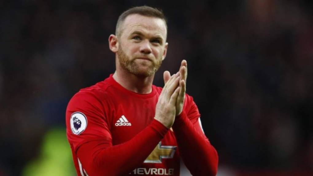 El delantero Wayne Rooney estaría teniendo sus últimos días como atacante del Manchester United.