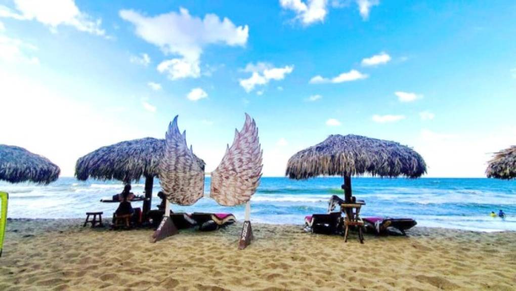 Es la segunda ciudad más importante del departamento de Atlántida, Honduras. Representa al pueblo garífuna y es famosa por sus playas, uno de los principales destinos de los turistas en la Semana Santa.