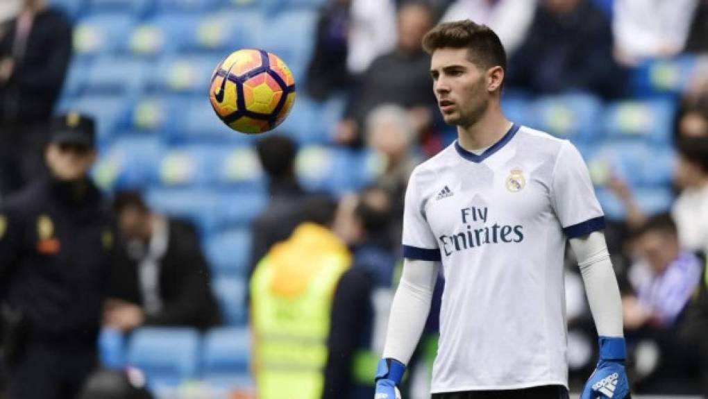 Lucas Zidane: Hijo del exentrenador del Real Madrid, el portero es otro de los que no seguirá en el club madridista. Cuenta con 20 años de edad.