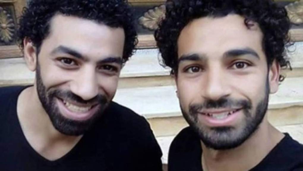 Mohamed Salah y su doble Ahmed Bahaa. Son como dos gotas de agua y además son paisanos.