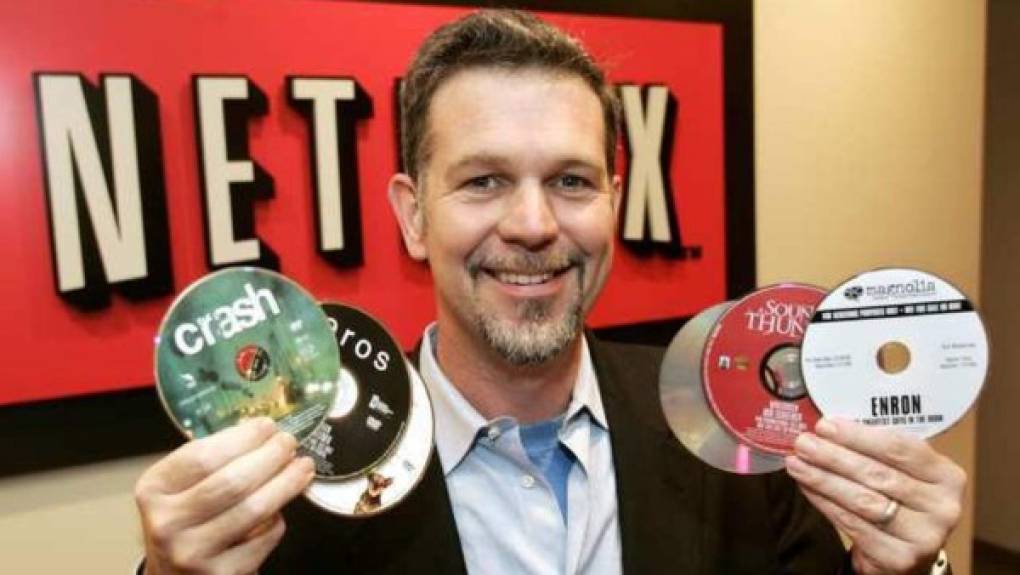 Reed Hastings<br/><br/>Hasting junto a Marc Randolph fundaron Netflix hace 22 años, según declaraciones de ellos, la plataforma nació debido a que les dio pereza devolver 'Apolo 13' al videoclub, allí fue que realmente surgió el servicio inicialmente enviando DVD a las casas de sus suscriptores. <br/><br/>