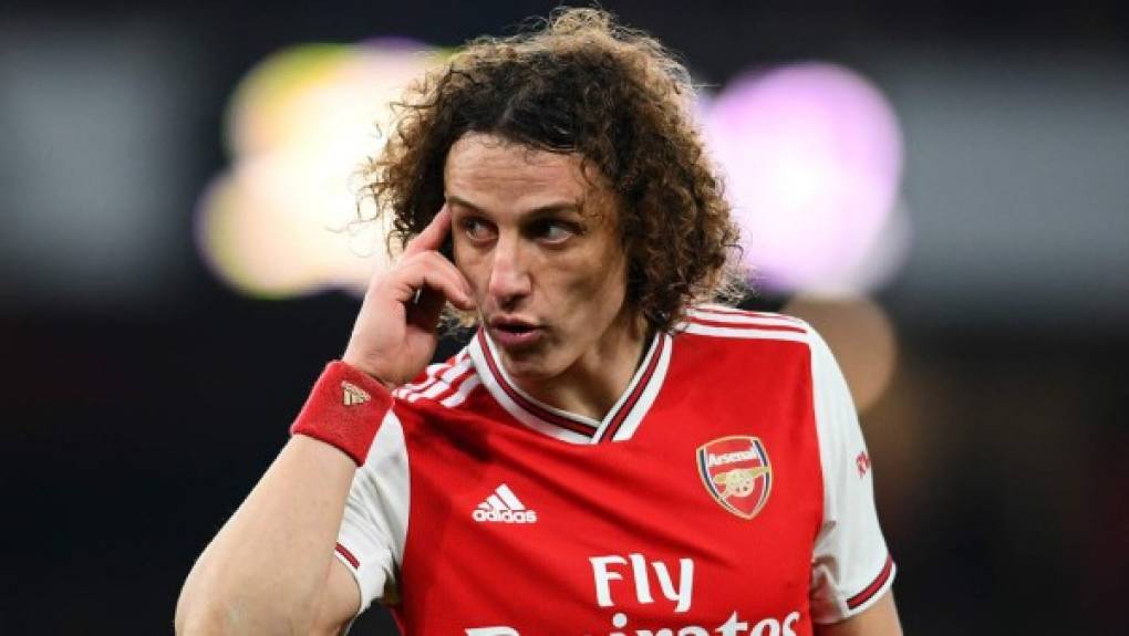 Según apunta Sky Sports, el central brasileño David Luiz se encuentra a un paso de firmar un nuevo contrato, de un año de duración, con el Arsenal. Desde semanas atrás las partes negocian para cerrar un acuerdo.