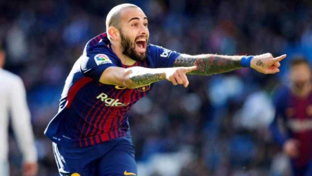 Al lateral diestro catalán Aleix Vidal ya le han comunicado oficialmente que no seguirá en la plantilla del Barcelona la próxima temporada, según informa MundoDeportivo. El jugador parece que tiene claro que no seguirá en el Barça y la respuesta del futbolista, a través de su cuenta de Instagram, suena a despedida. El azulgrana ha colgado una fotografía junto al siguiente mensaje: “Pese a todo estoy agradecido, aunque no estoy como quisiera, tampoco estoy mal. Sigo aquí...de pie , dando pelea, y puede que me caiga, pero tengo claro que en el suelo no me quedo”. Foto EFE