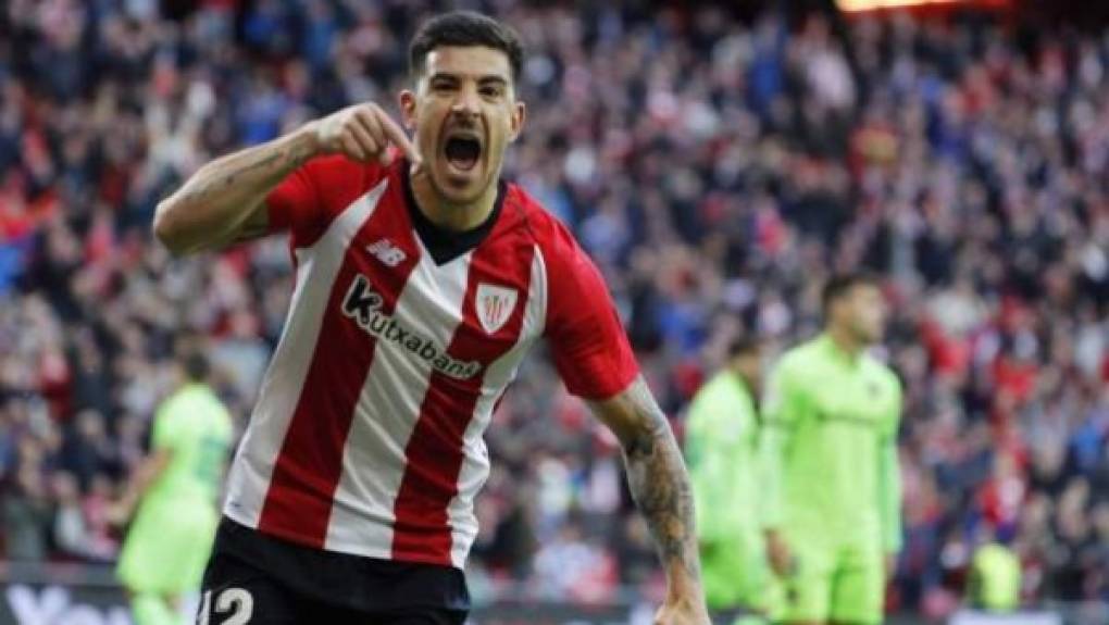 El lateral zurdo Yuri Berchiche acababa su contrato con el Athletic de Bilbao en 2022 pero va a prolongar su vinculación hasta 2024 con el club vasco, que se asegura seguir contando con su lateral titular de cara a las tres próximas temporadas después de que llegara procedente del PSG. <br/><br/>Foto EFE