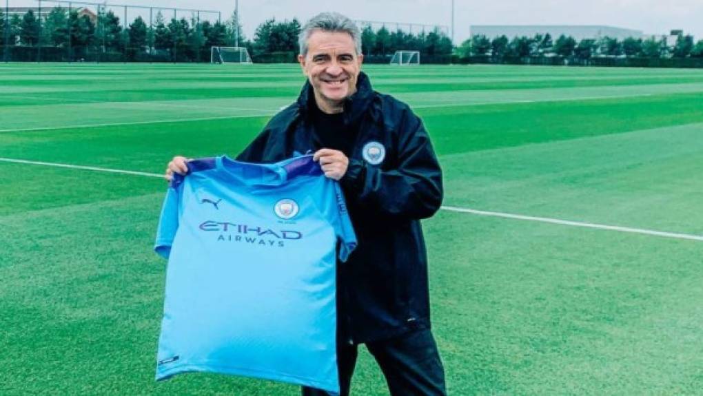 El Manchester City anunció que el español Juan Manuel Lillo (54 años) se une al cuerpo técnico de Josep Guardiola en calidad de entrenador adjunto, ocupando así un lugar que ocupó recientemente su compatriota Mikel Arteta, que en diciembre pasó a dirigir al Arsenal. En la temporada 2005-2006, cuando estaba en el banquillo de los Dorados de Sinaloa en México, tuvo en su plantel a Guardiola, que se encontraba en la parte final de su carrera como jugador.<br/>