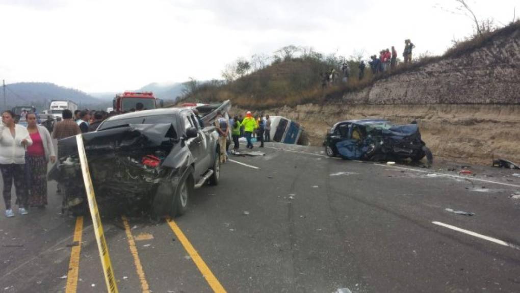 Melissa Zelaya, con una herida en la frente, se encuentra estable, informó Miguel Osorio, portavoz del Hospital Escuela Universitario.