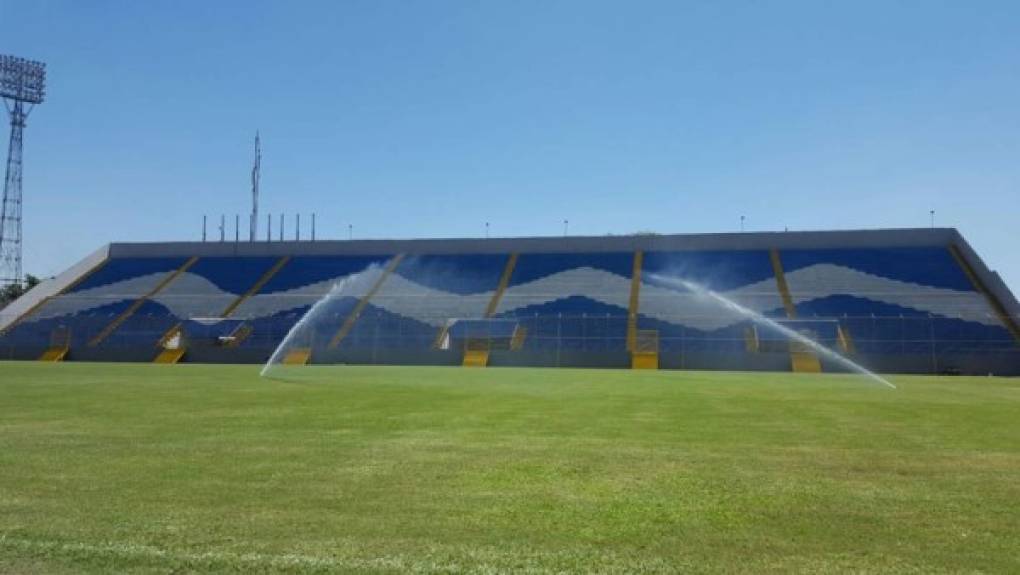 El juego entre Honduras y Costa Rica será este martes 28 de marzo a las 3:05 pm. El estadio tiene capacidad para 18,000 aficionados, pero solo se puede mandar a imprimir el 90% de los boletos.