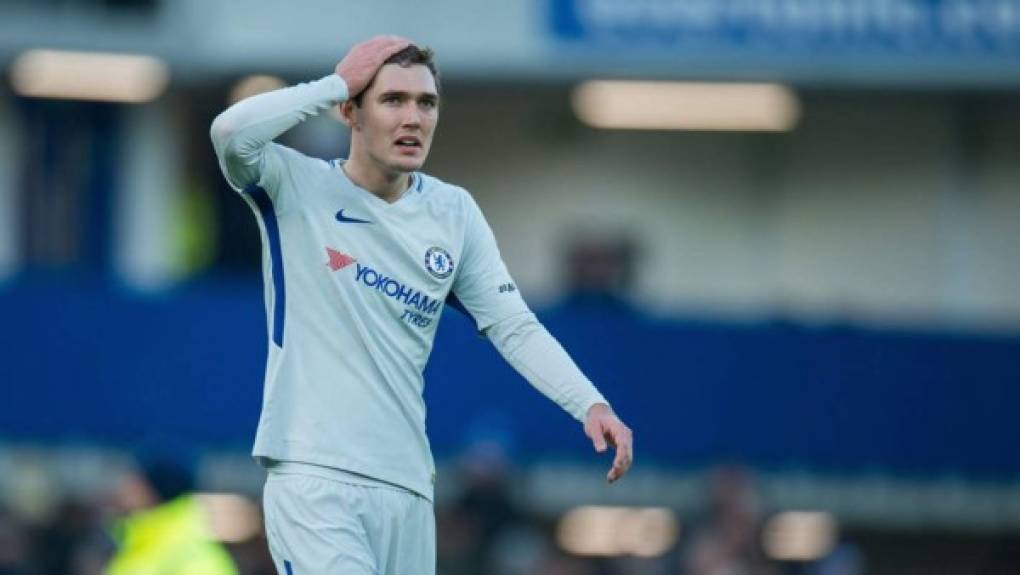 Según apunta Goal, el zaguero Andreas Christensen descarta por ahora abandonar el Chelsea y está abierto incluso a firmar un nuevo contrato con el club londinense.<br/>