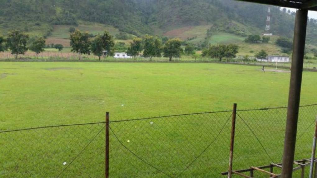 La cancha que se encuentra en Guayape en el departamento de Olancho.