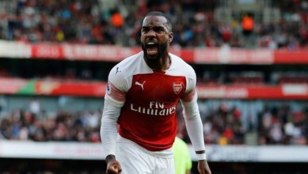 Alexandre Lacazette: El delantero francés de 27 años de edad es una de las figuras del Arsenal y en el Barcelona lo quieren.