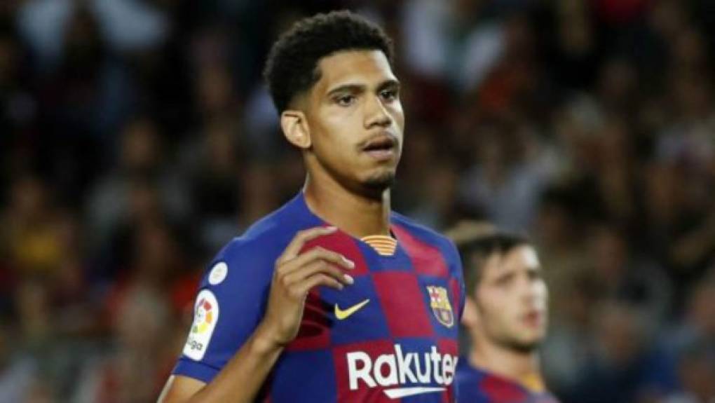 Ronald Araújo: El joven defensor uruguayo serás ascendido al primer equipo del Barcelona. Ya no estará en el Barcelona B. Cuenta con 21 años de edad.
