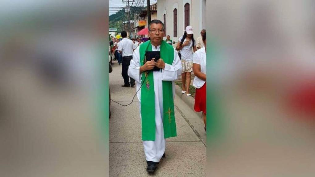 Feligreses informaron que el padre German Flores está en Tegucigalpa, luego de que fuera suspendido de sus actividades como vicario de la iglesia en El Paraíso. También dijeron que será requerido para declarar.<br/>