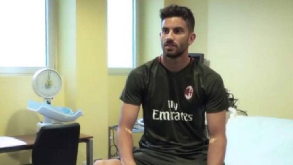 Su gran rendimiento en Villarreal le valió a Mateo Musacchio un nuevo desafío en su carrera. Milan lo compró para la próxima temporada y el defensor argentino de 26 años vestirá los colores de este tradicional club italiano