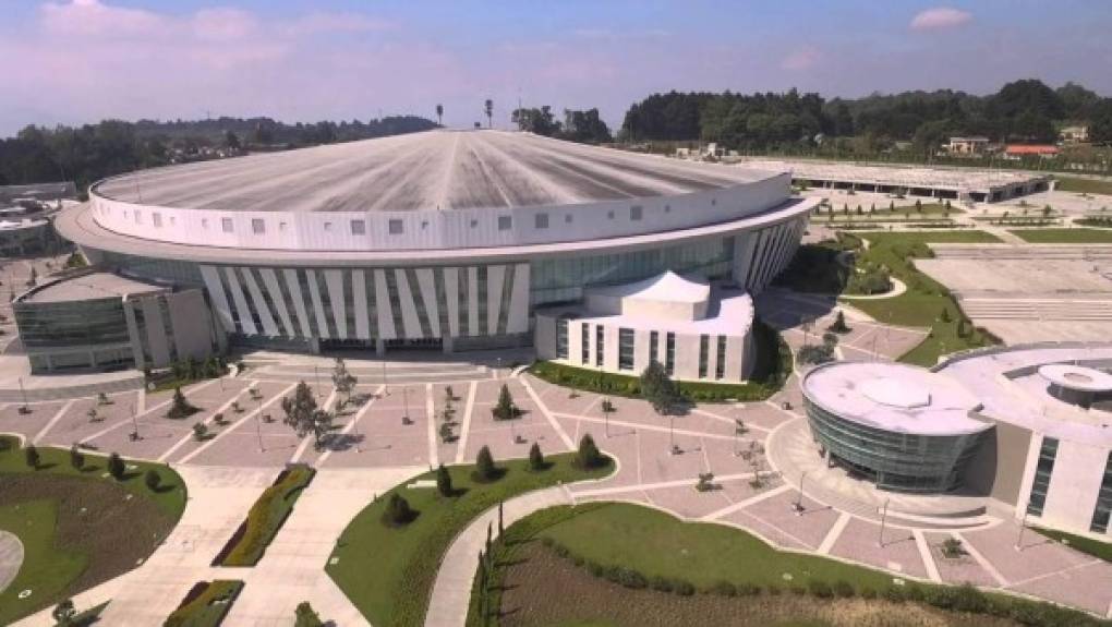 El impresionante templo Casa de Dios fue inaugurado en 2013 en la periferia este de Ciudad de Guatemala, a un costo de unos 45 millones de dólares.