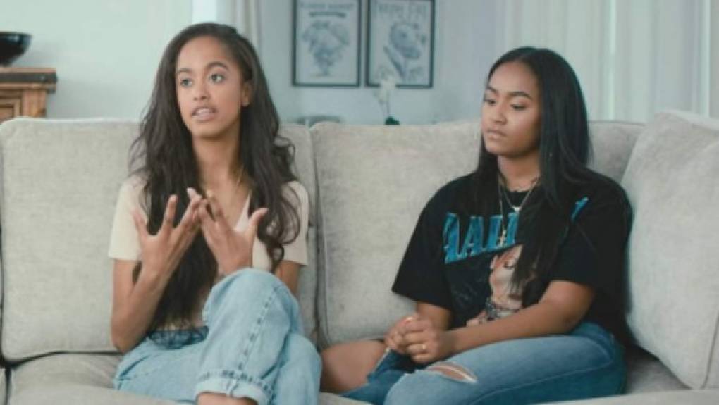 Sasha, y su hermana mayor Malia, realizaron una corta aparición en 'Becoming', el documental autobiográfico e la ex primera dama, Michelle Obama, transmitido por Netflix.