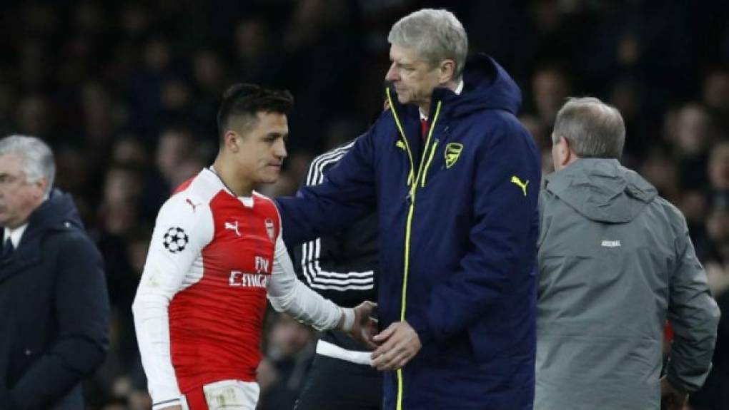 Arsene Wenger quiere seguir contando con Alexis Sánchez y ya ha anunciado su postura: 'Mi decisión es clara: Alexis se queda y él respetará eso'. Parece que el chileno vestirá la elástica del Arsenal una temporada más.