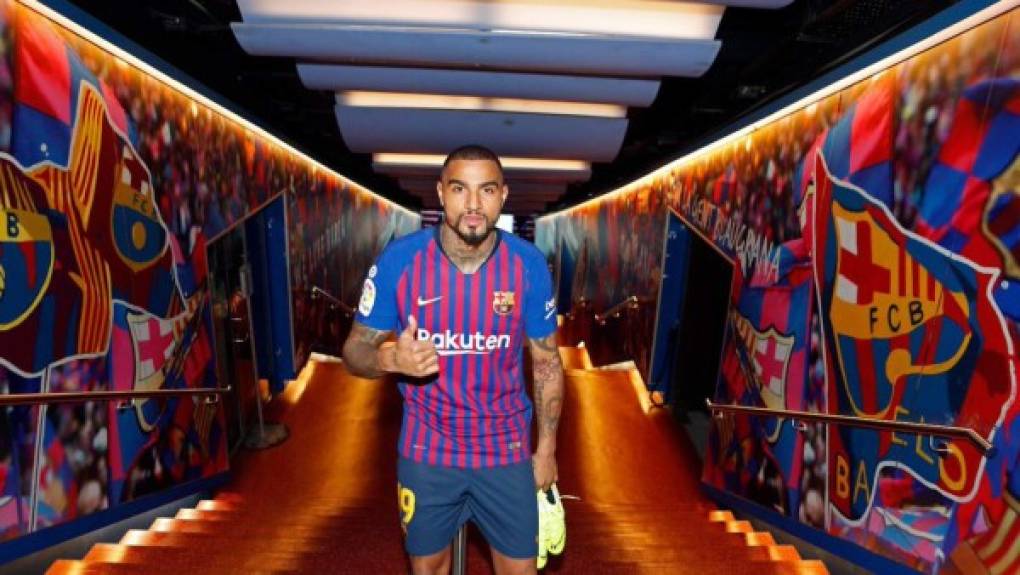 Kevin-Prince Boateng: Sorpresa. El ghanés será el centro-delantero del Barcelona ante Huesca ante las ausencias de Messi y Luis Suárez.