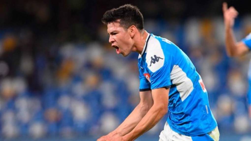 Hirving Lozano: La Gazzetta informa que el delantero mexicano será dado de baja en el Napoli ya que no entra en los planes de Gatusso. Con 42 millones de euros, el jugador mexicano se convirtió en el fichaje más caro de la historia del Nápoles y ha decepcionado.<br/>