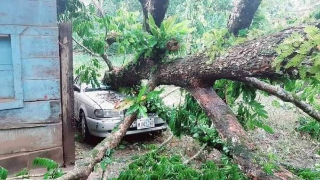 Al menos 34 localidades de la RACN y del norte de Nicaragua, zona afectada por Iota, permanecen incomunicadas, además sin acceso por la vía terrestre por daños en la infraestructura y crecidas de los ríos, según el informe preliminar.