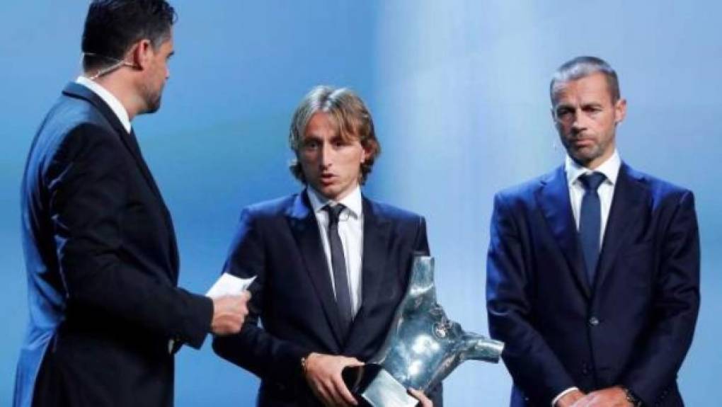 Otra de las razones por la que no llegará CR7 al Real Madrid es que en diciembre de 2018, apenas cinco meses después de partir, el portugués no asistió a la ceremonia de entrega del Balón de Oro, que ganó el croata Luka Modric​.