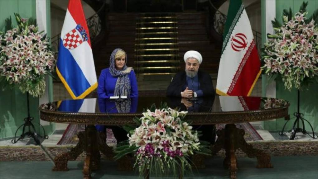 En 2016, la presidenta de Croacia visitó oficialmente al presidente de Irán, Hasan Rohani, dando respaldo a la política del medio oriente.