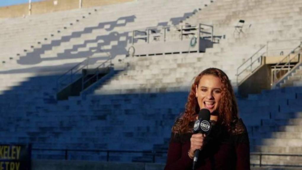 Natanya Faitelson, quien es hija del comentarista deportivo David Faitelson, estudia periodismo en Estados Unidos, siguiendo los pasos de su padre que ha sido pieza clave para su formación.