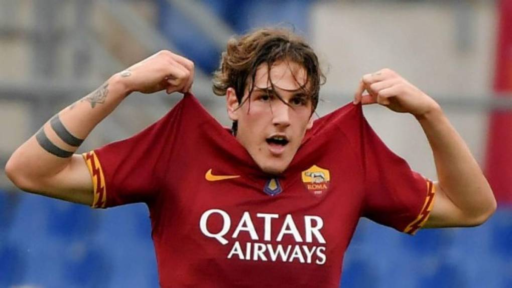 Zaniolo: La Juventus reconoció que están interesado en el joven italiano que milita en la Roma. Ha realizado una buena temporada este año. De los 32 partidos que ha jugado, el jugador ha metido ocho goles y ha dado tres asistencias.