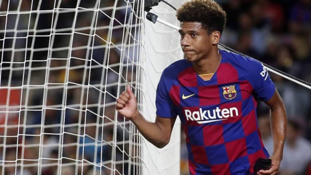 El Fulham de la Premier League de Inglaterra sigue en conversaciones con el Barcelona para llegar a un acuerdo por Jean Clair Todibo, según el periodista Fabrizio Romano.