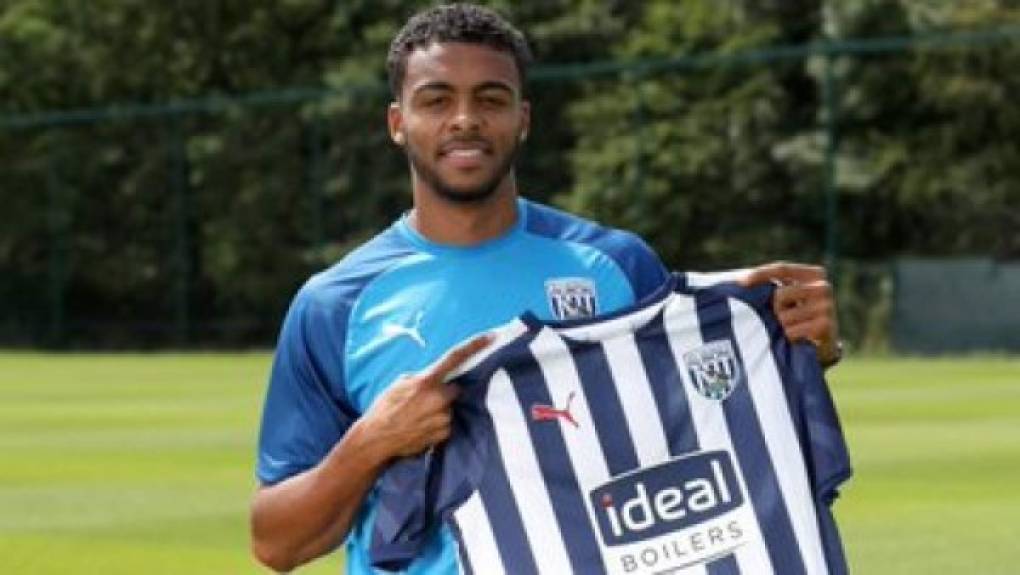 El West Bromwich ha fichado al lateral diestro inglés Darnell Furlong por 1.700.000 €. Firma hasta junio de 2023.